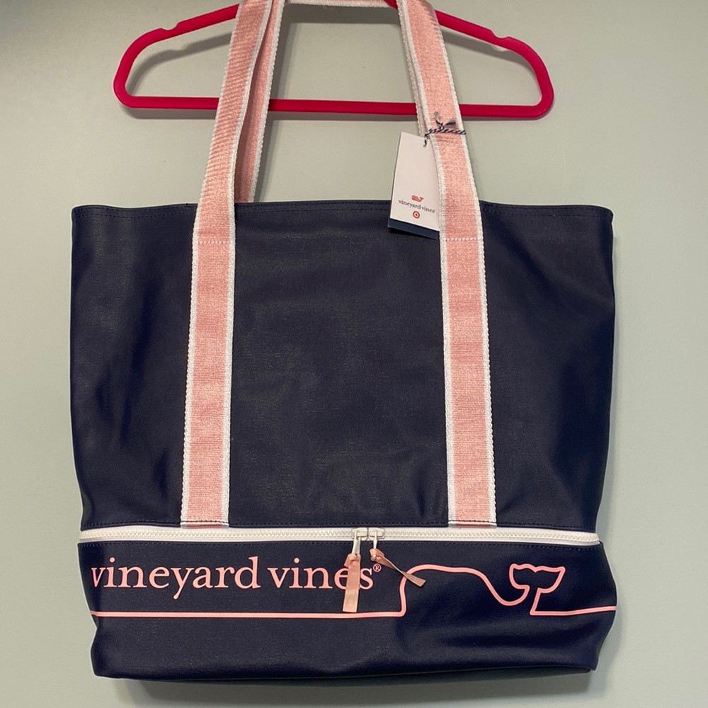 NWT vineyard vines beach bag